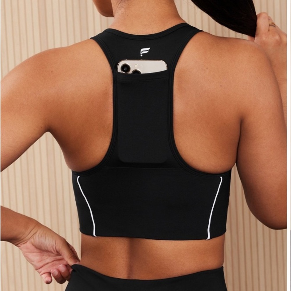 Fabletics On-the-Go Medium Impact Sports Bra - Picture 2 of 8